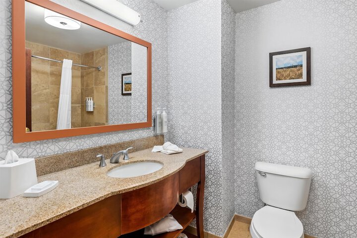Hampton Inn & Suites Grove City