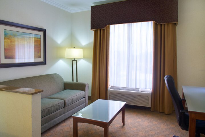 Holiday Inn Express & Suites Lufkin South by IHG