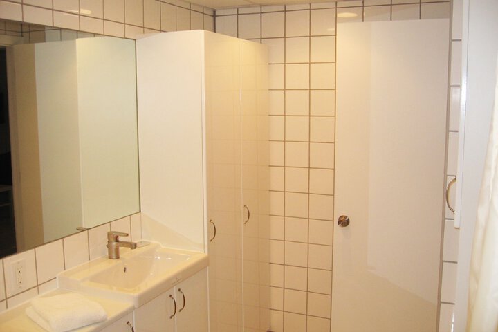 Room 74 of 184