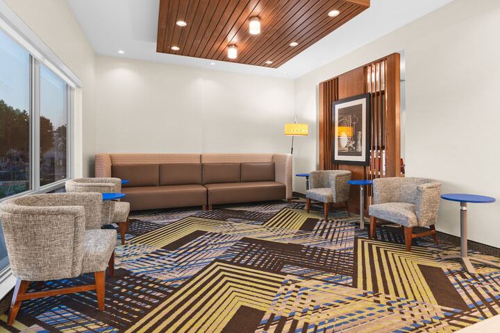 Hotel 2 of 63