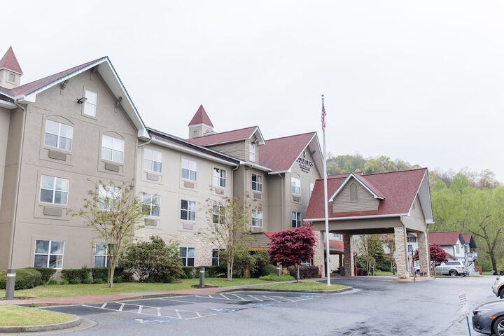 Country Inn & Suites by Radisson Helen, GA