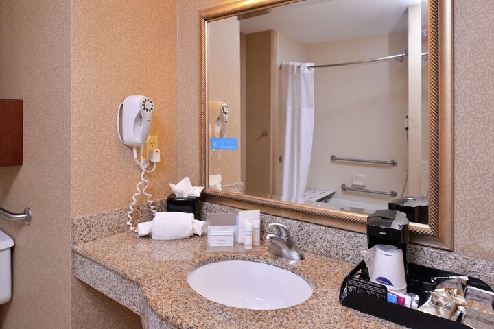 Room 44 of 77