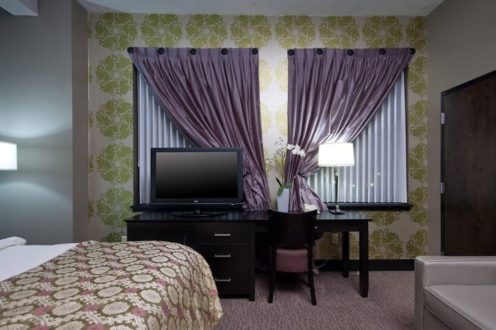 The Giacomo Niagara Falls NY an Ascend Collection Hotel