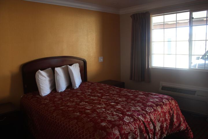 Room 55 of 107