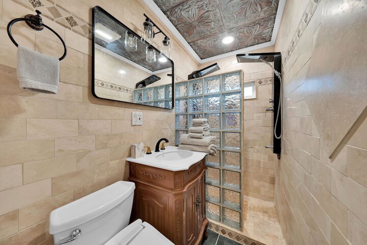 Mays Luxury Farm Stays