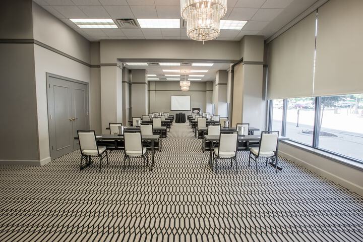 Magnolia Hotel Omaha
