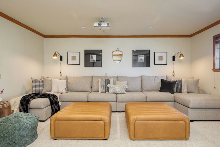 Pollock by Avantstay Stunning Views w / Movie Room Game Room & Large Balcony