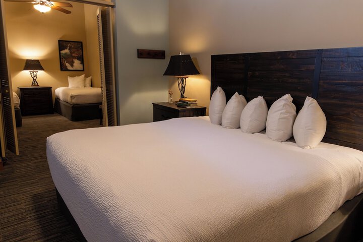 Grouse Mountain Lodge