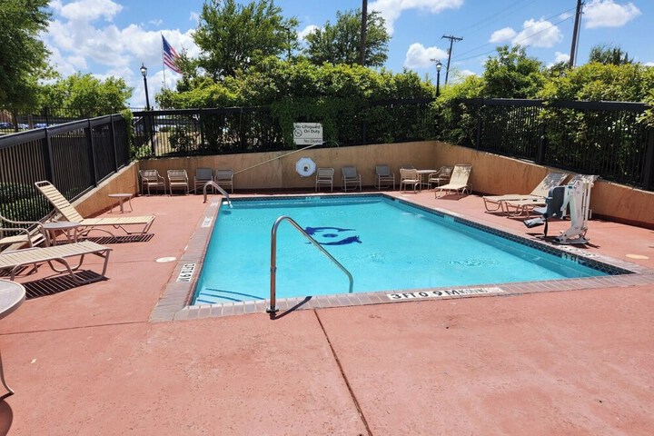 Hampton Inn Dallas-Rockwall