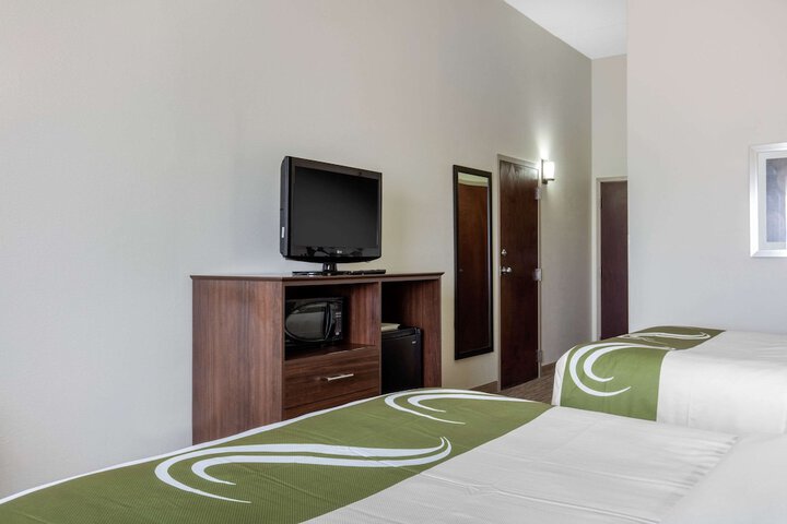Room 28 of 41