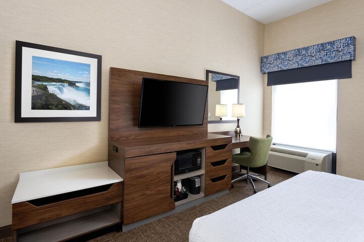 Hampton Inn Buffalo South / I-90