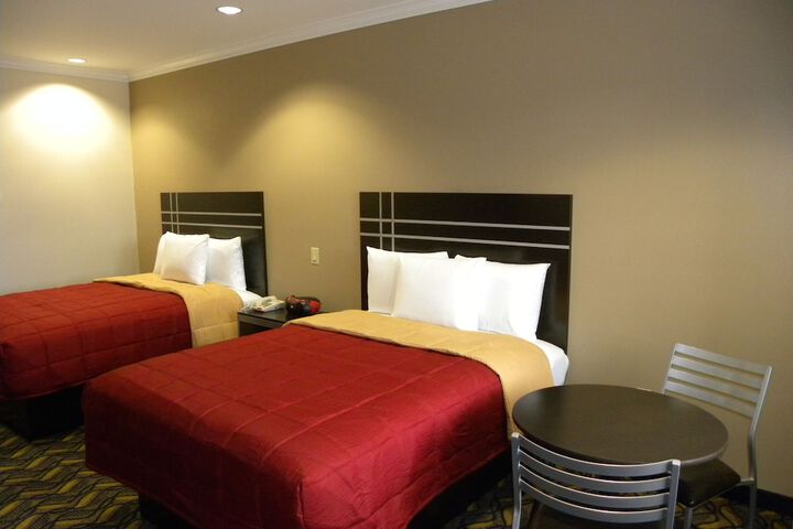 Room 12 of 24