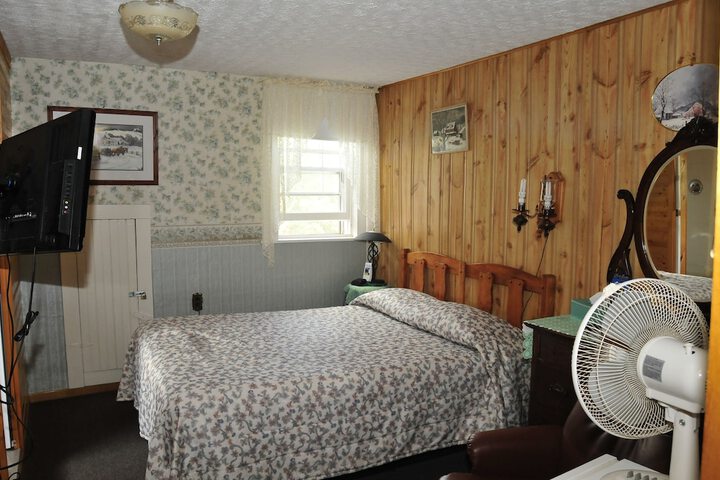 Room 26 of 84