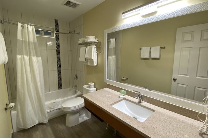 Sahara Courtyard Inn