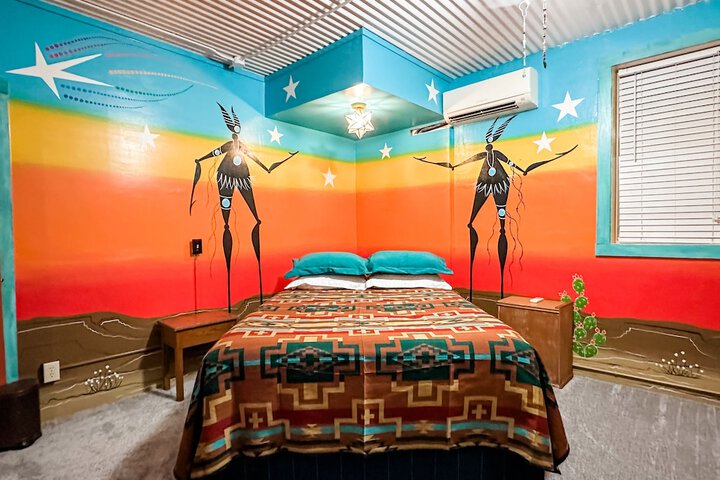 Room 33 of 113