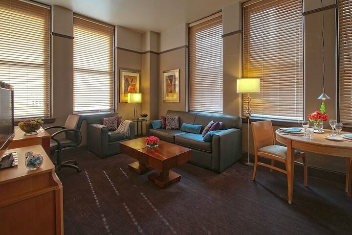 Room 34 of 67