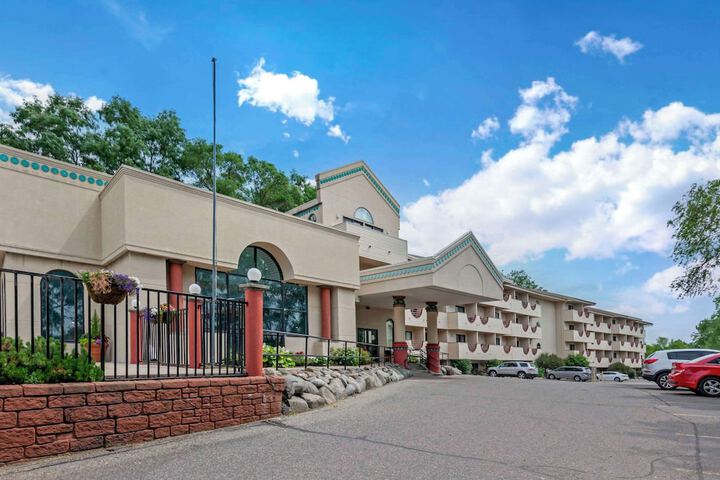 Hotel 9 of 134
