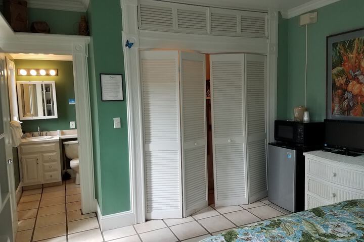 Room 56 of 82