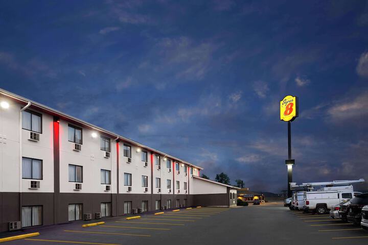 Hotel 5 of 27