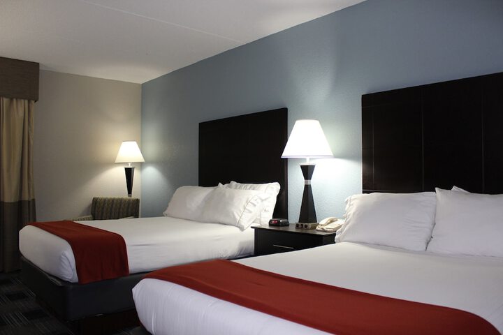 Holiday Inn Express Forsyth by IHG