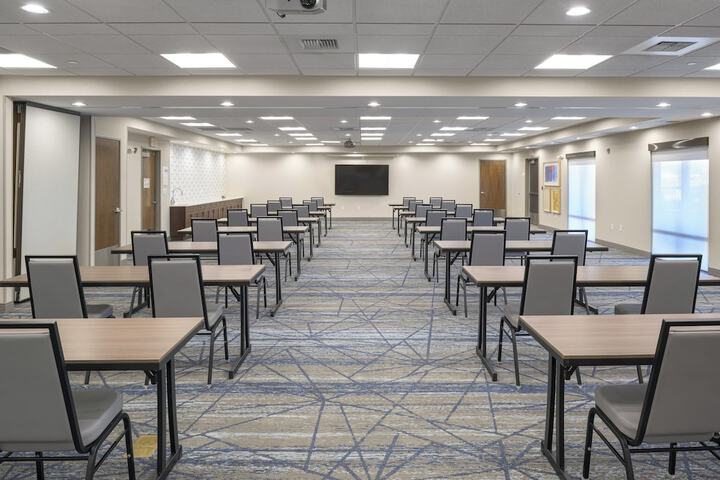 Holiday Inn Express Hotel & Suites Belgrade by IHG