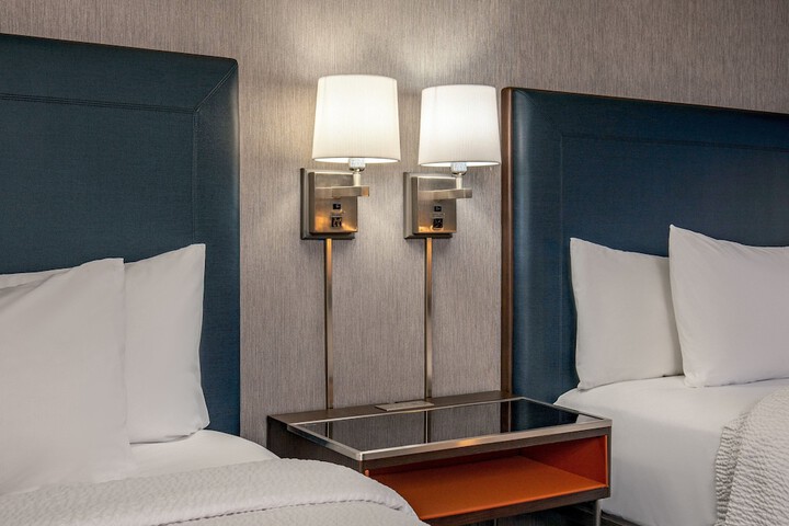 Room 33 of 50