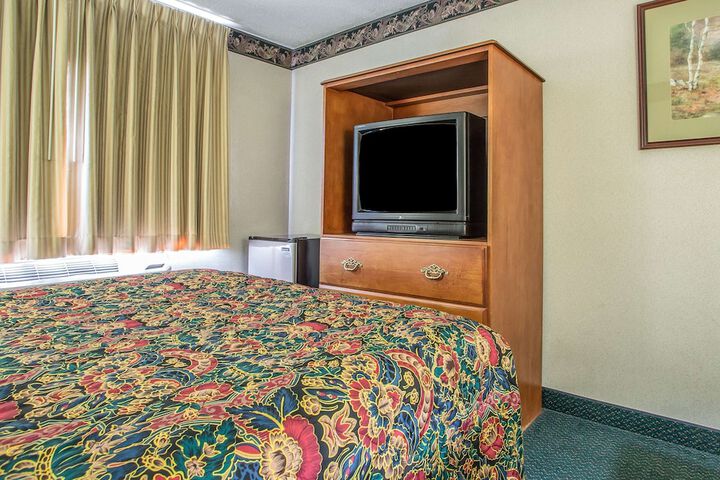 Room 34 of 49