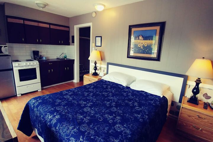 River Heights Motel
