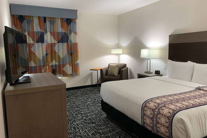 Room 16 of 24