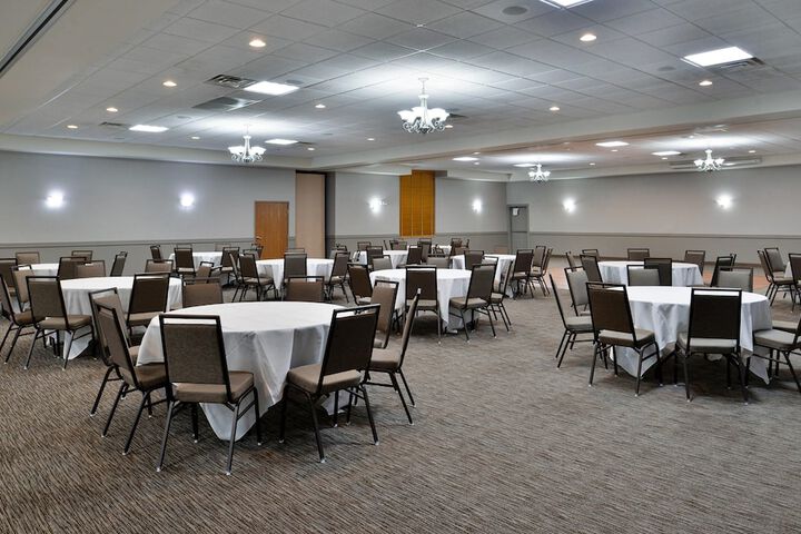 Comfort Inn & Suites Madison North