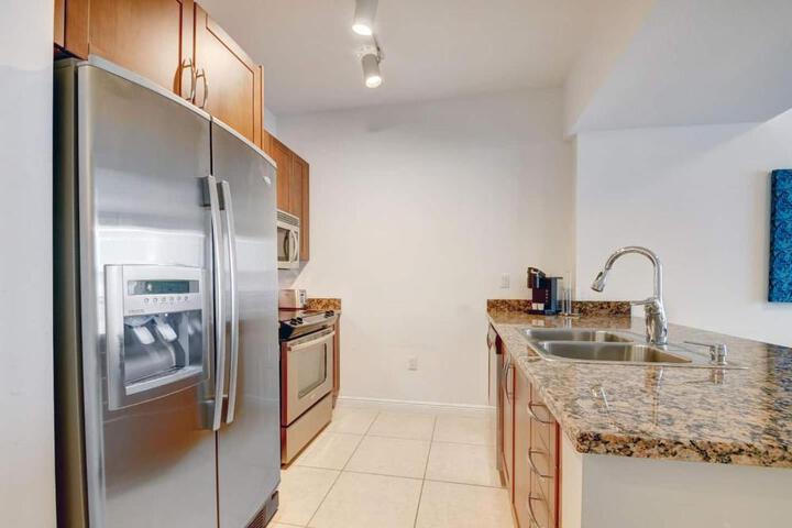 Amazing one-bedroom in Casa Costa!BEACH PASS INC!