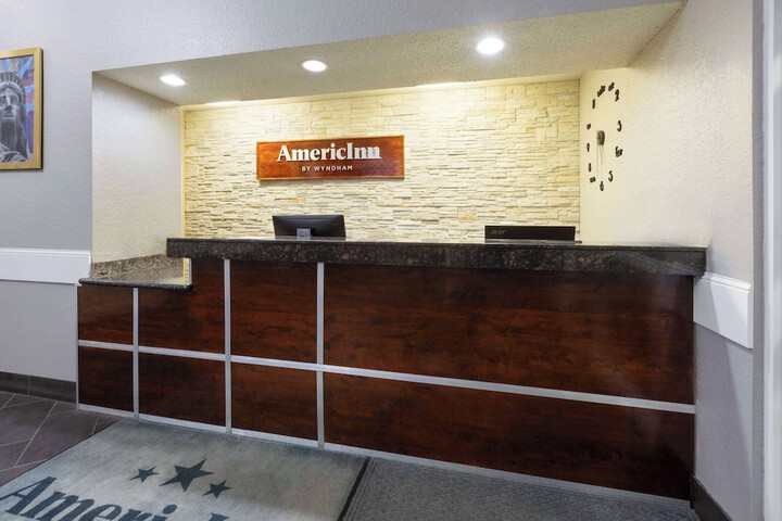 AmericInn by Wyndham Grinnell