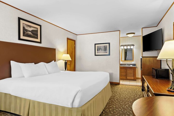 Best Western Adirondack Inn