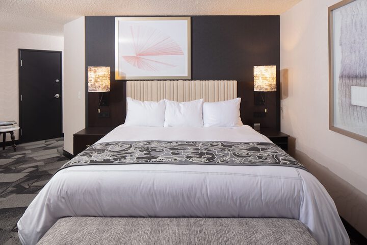 Saint Kate - The Arts Hotel