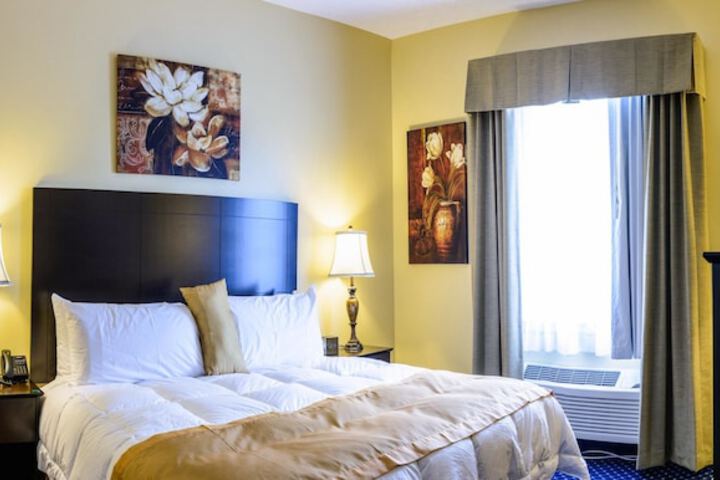 Asbury Inn & Suites