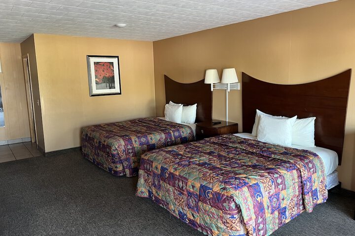Room 207 of 443