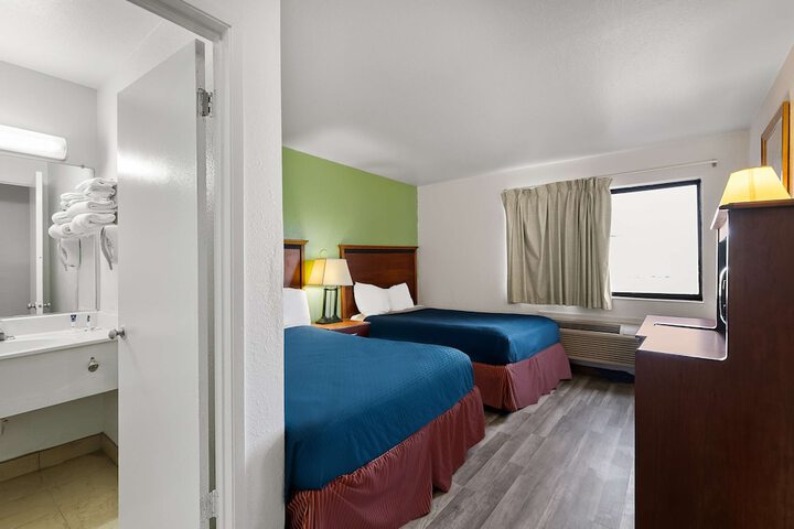 Room 30 of 41