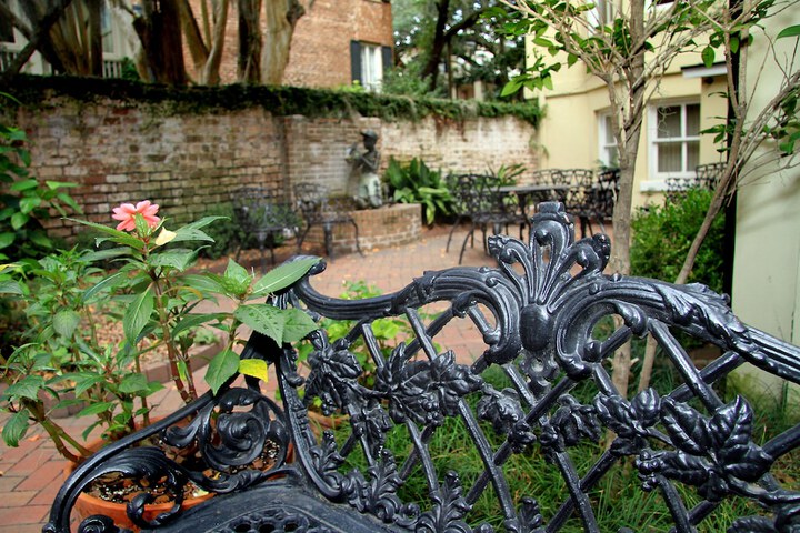 Hotel Exterior 155 of 166