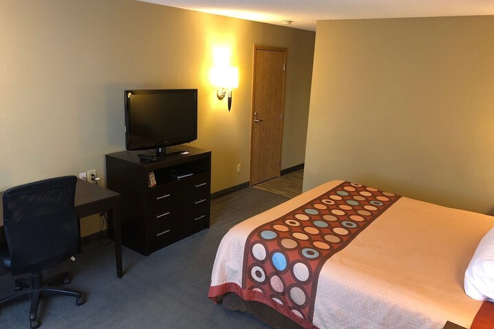 Room 18 of 38