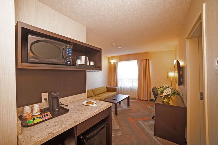 Room 15 of 49