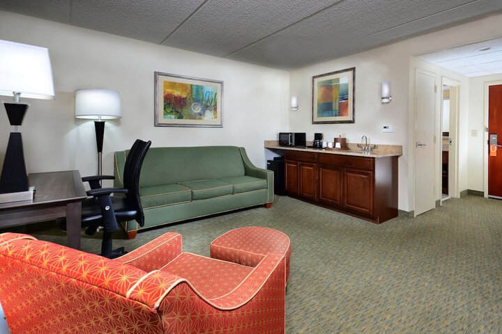 Hampton Inn Raleigh / Town of Wake Forest