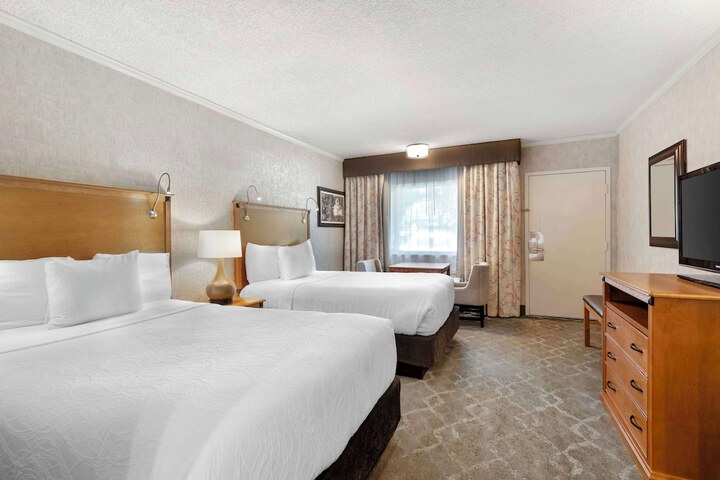 Best Western Plus Black Oak