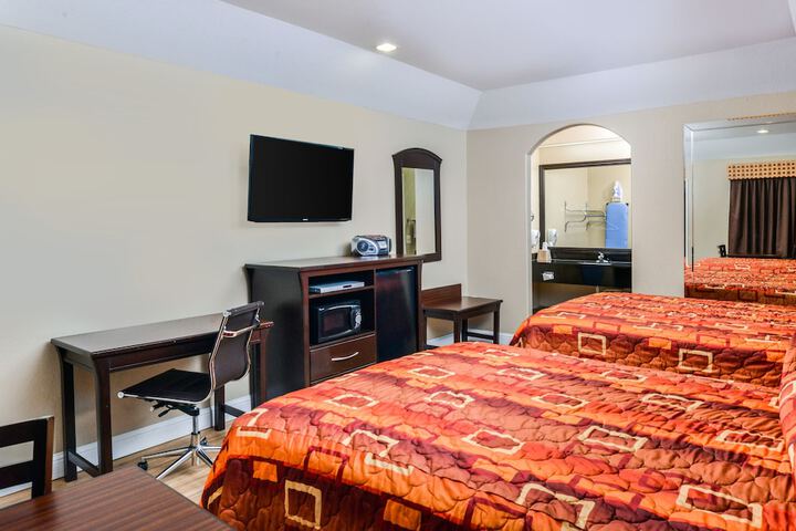 Room 12 of 29