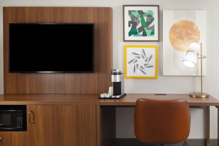 Room 46 of 86