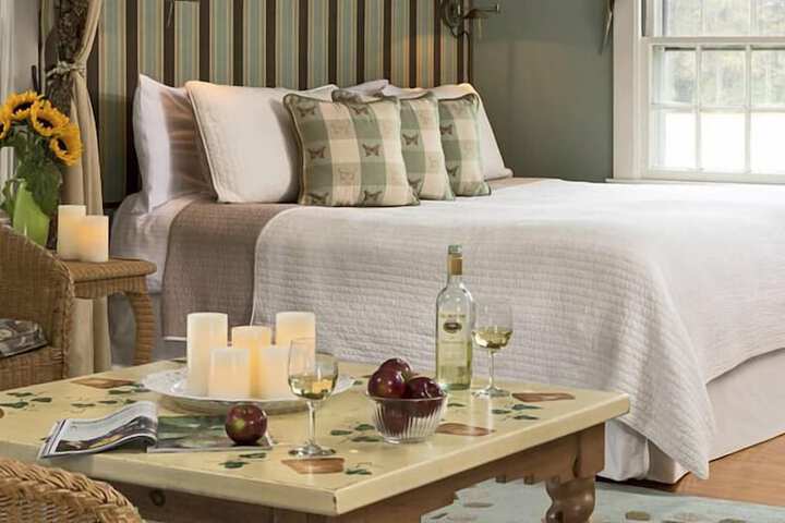 Inn at Huntingfield Creek