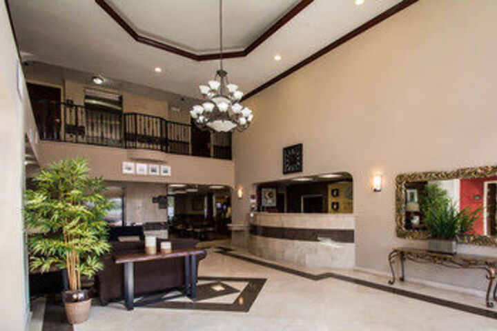 MainStay Suites