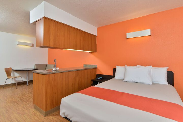 Room 22 of 26
