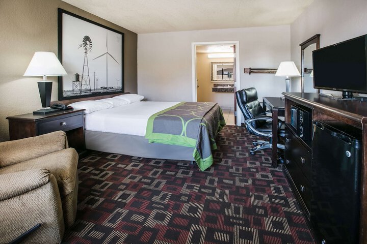 Room 14 of 25
