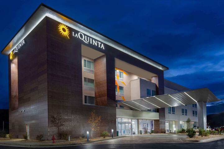 Hotel 3 of 60