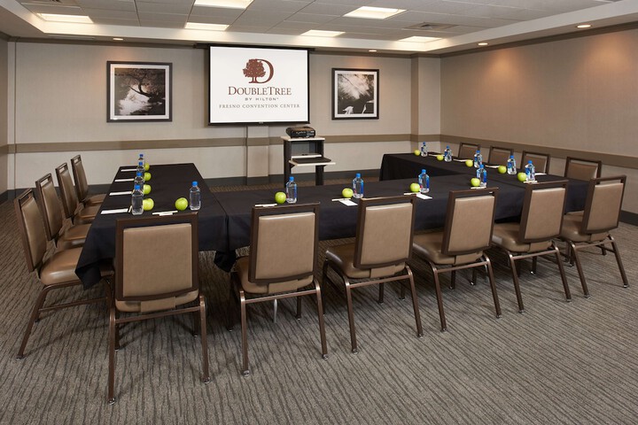 DoubleTree by Hilton Fresno Convention Center